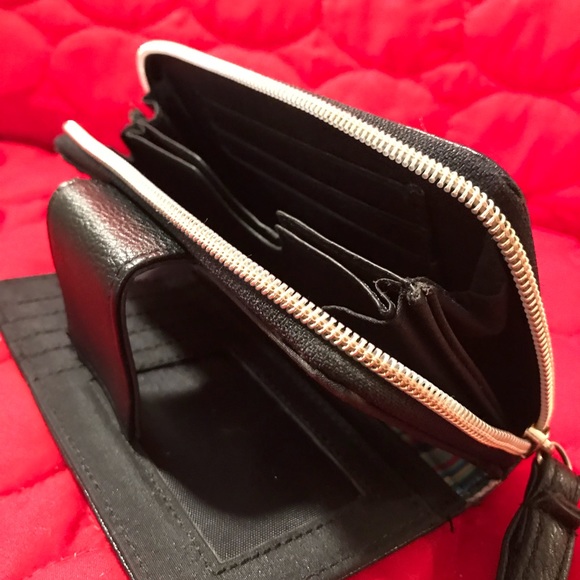 Wallet - Picture 3 of 4